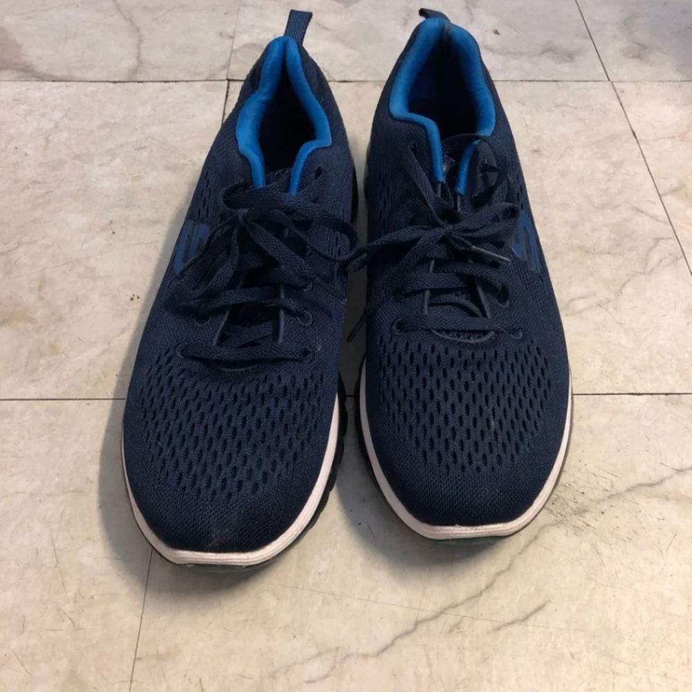 Sketchers running shoes